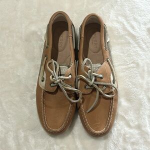 NEW Sperrys